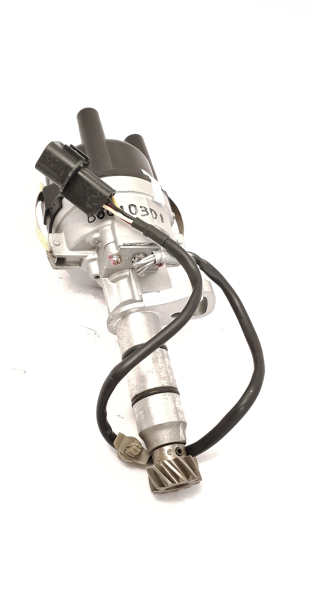 IGNITION DISTRIBUTOR Mitsubishi L300 2,4 l Benziner  - MD104695 - T3T64174 - SPINTEROGENO DISTRIBUTEUR D'ALLUMAGE DISTRIBUTORE